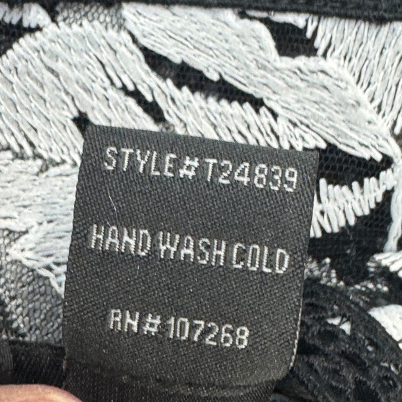 Gracia Black & White Floral Embroidered Long Sleeve Mesh Peplum Top L - Picture 12 of 16